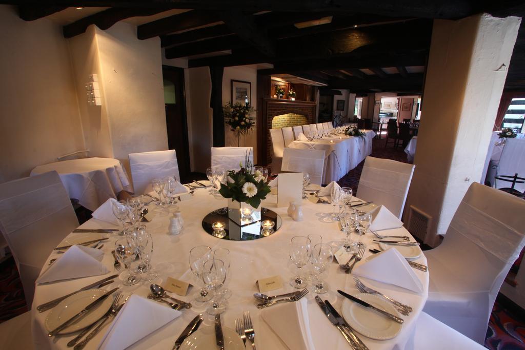 Thatchers East Horsley Buitenkant foto
