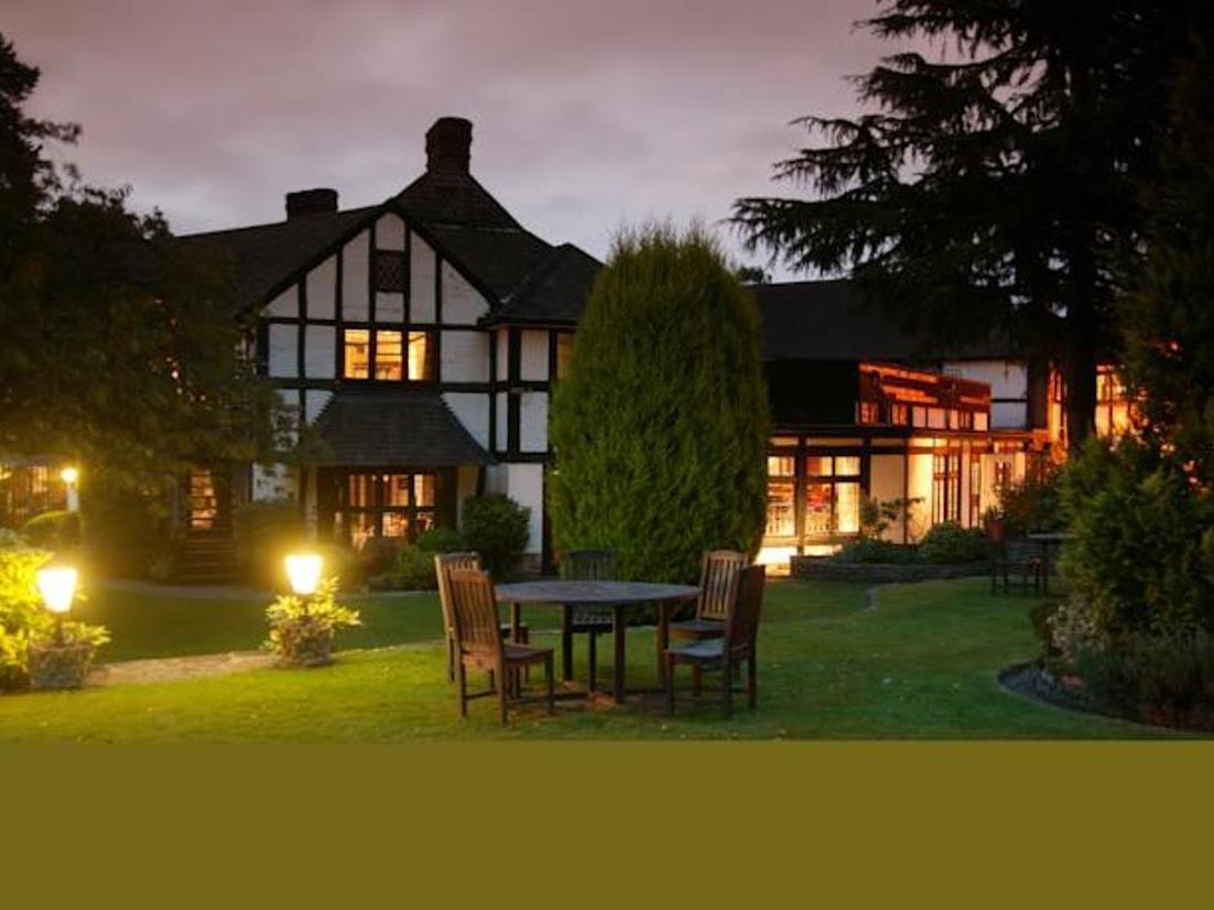 Thatchers East Horsley Buitenkant foto