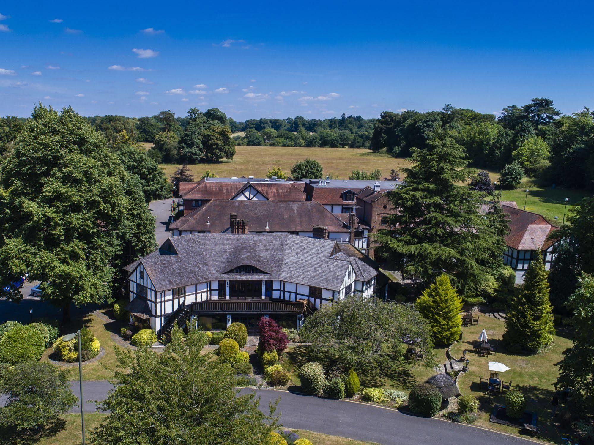 Thatchers East Horsley Buitenkant foto